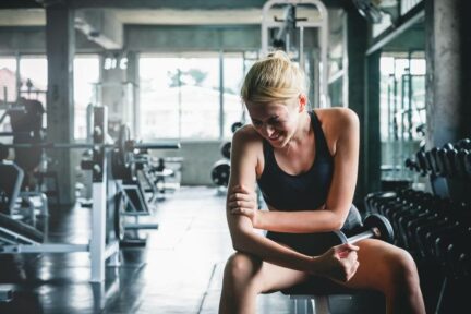 Миниатюра для записи Мышечные боли или почему болят мышцы во время и после тренировок? (острые болезненные ощущения)